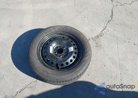 2015 Ford Focus Titanium z USA, uszkodzony, nr VIN 1FADP3N24FL386265